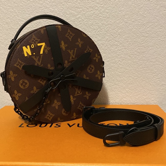 Louis Vuitton Runway Wheel Box Bag from Virgil Abloh Show #7 - Picture 3 of 12